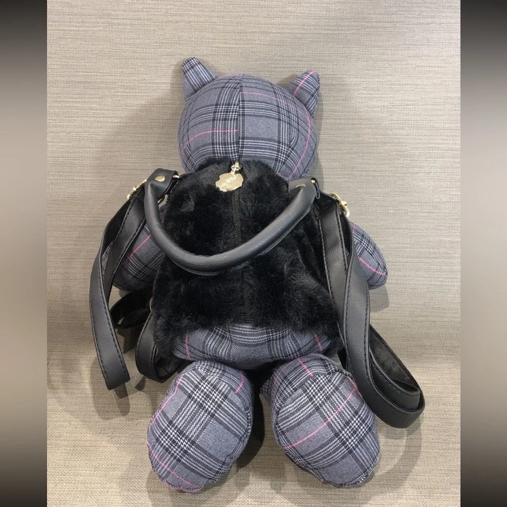 ✨ Host Pick ✨ NWOT Discontinued Betsey Johnson Cat Backpack - w/Lip Zipper Charm